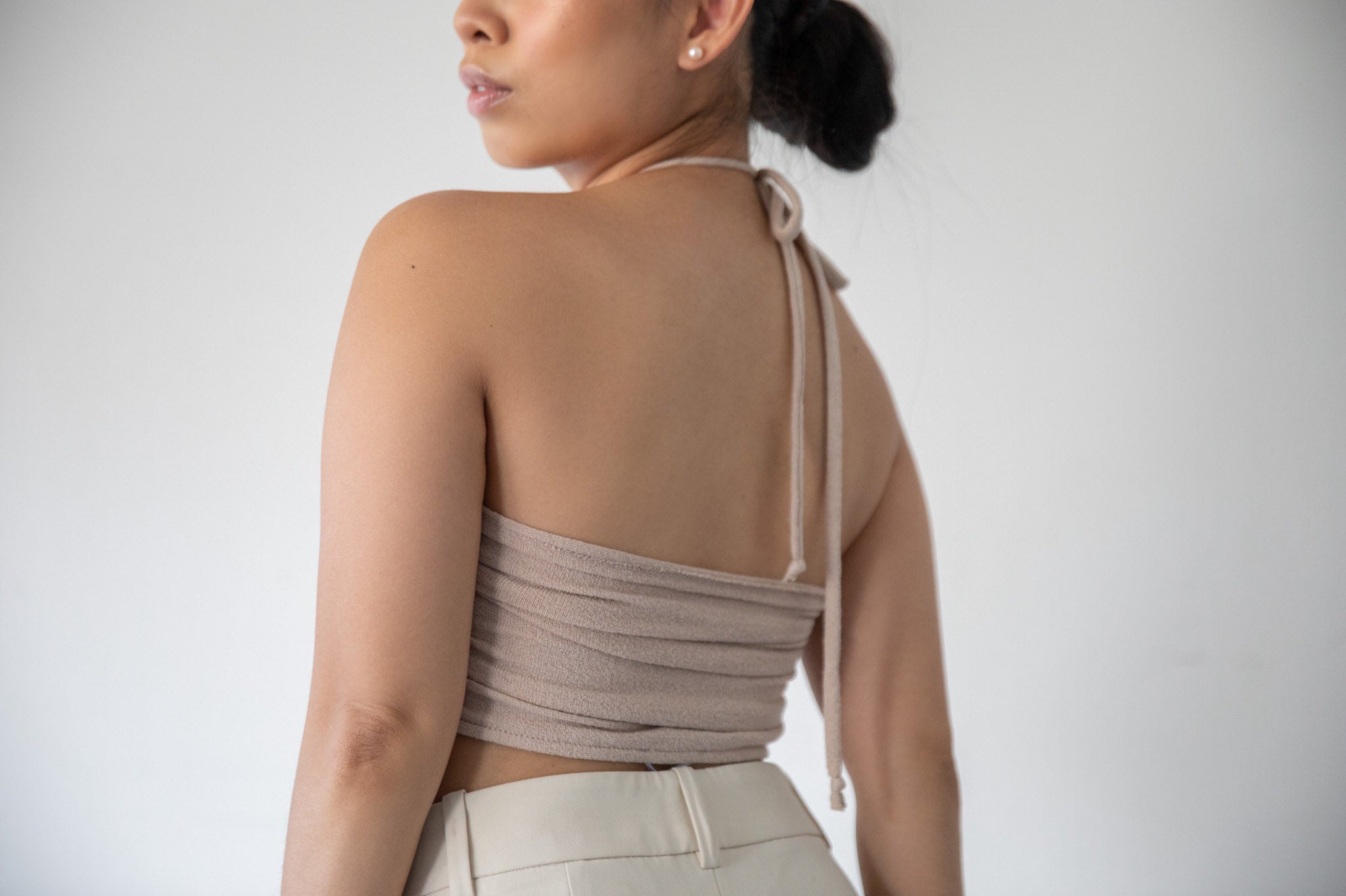 HALTER TIE TOP